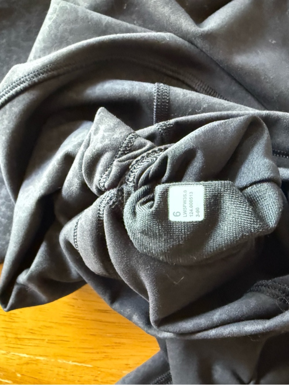 lululemon HR Wunder Train 25” - size 6 — NWOT - distressed twill embossed - Picture 13 of 14